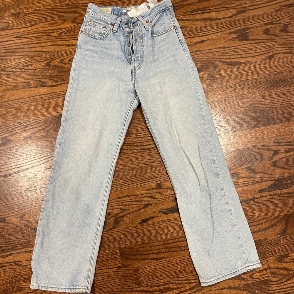 Levi’s straight leg jeans